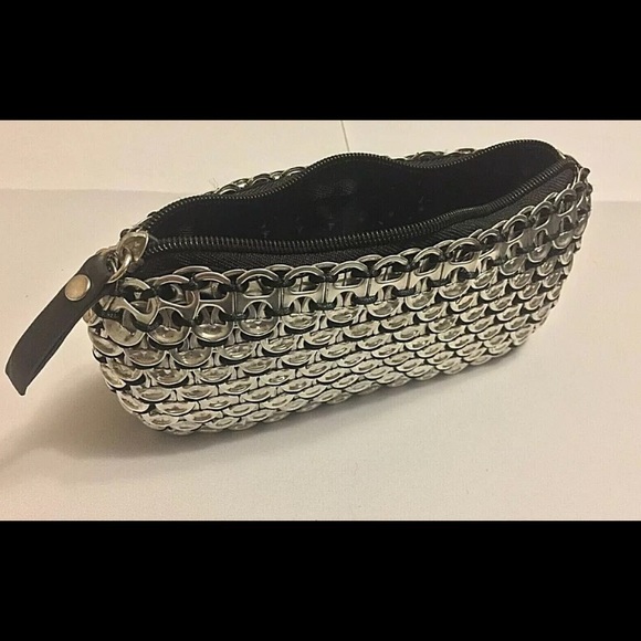 unbranded Handbags - Can Tab Designer Clutch